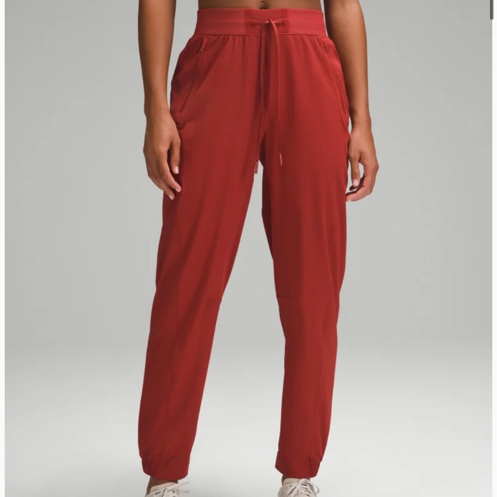 Lululemon License to Train Joggers